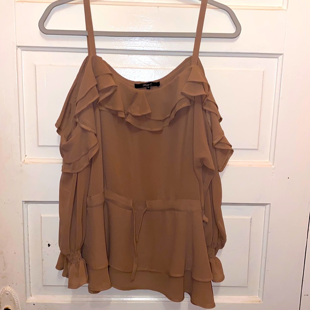 Cold shoulder top